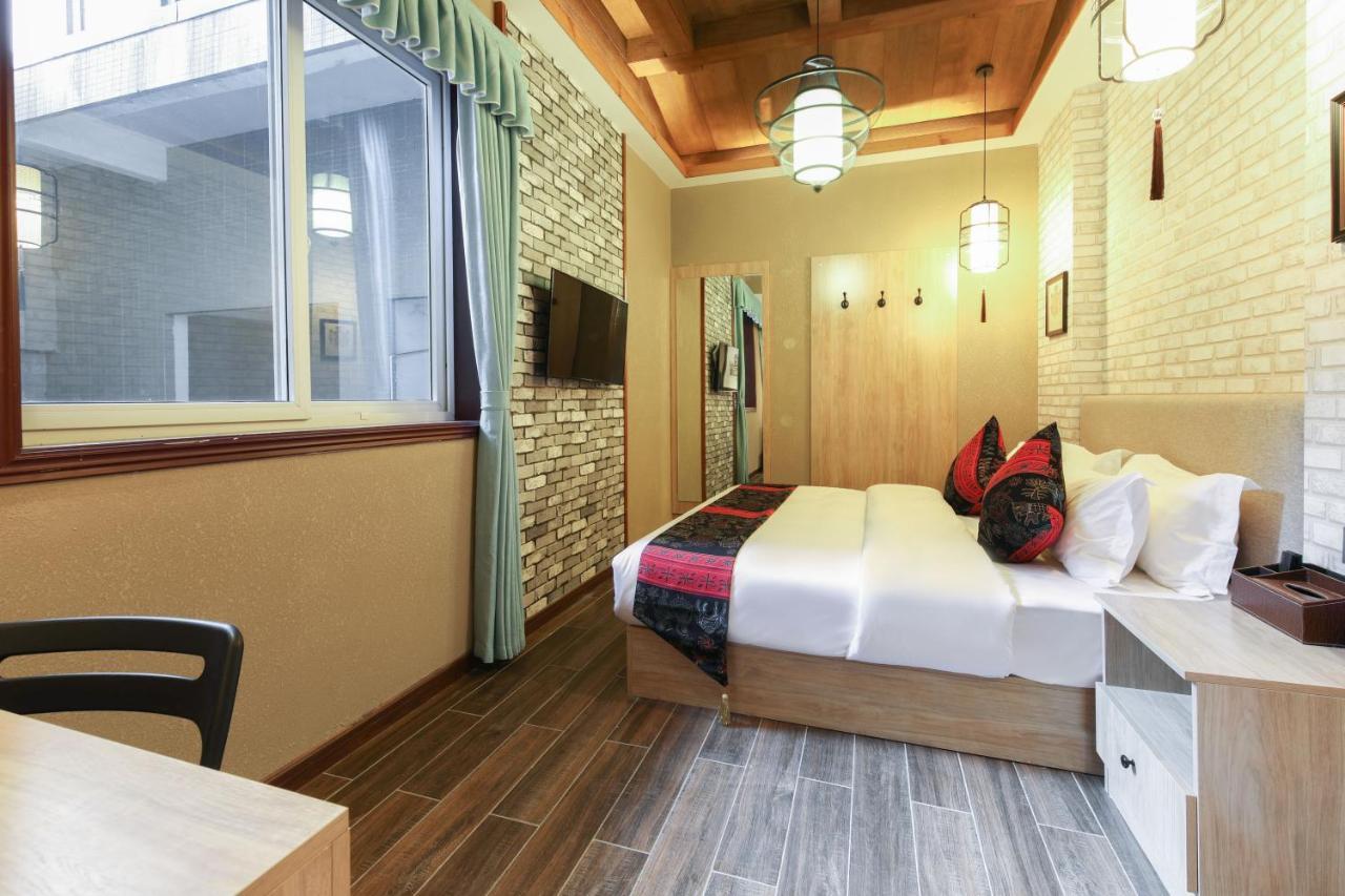 Zou Qu Ye Travel Hotel Chongqing Exterior photo