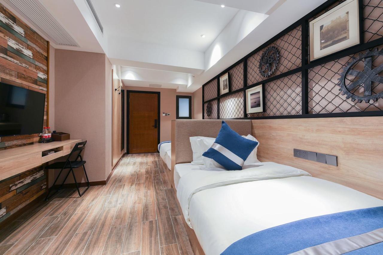 Zou Qu Ye Travel Hotel Chongqing Exterior photo