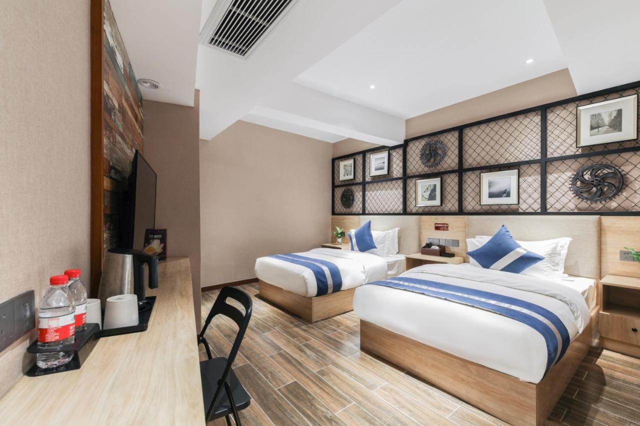 Zou Qu Ye Travel Hotel Chongqing Exterior photo