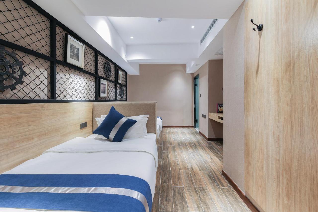 Zou Qu Ye Travel Hotel Chongqing Exterior photo