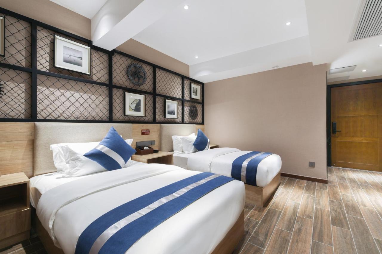 Zou Qu Ye Travel Hotel Chongqing Exterior photo
